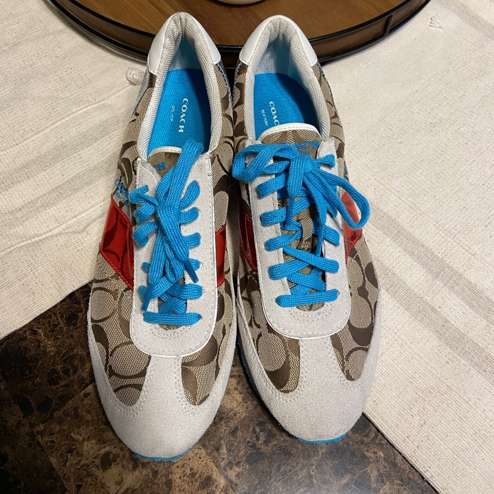 Coach shoes size 10